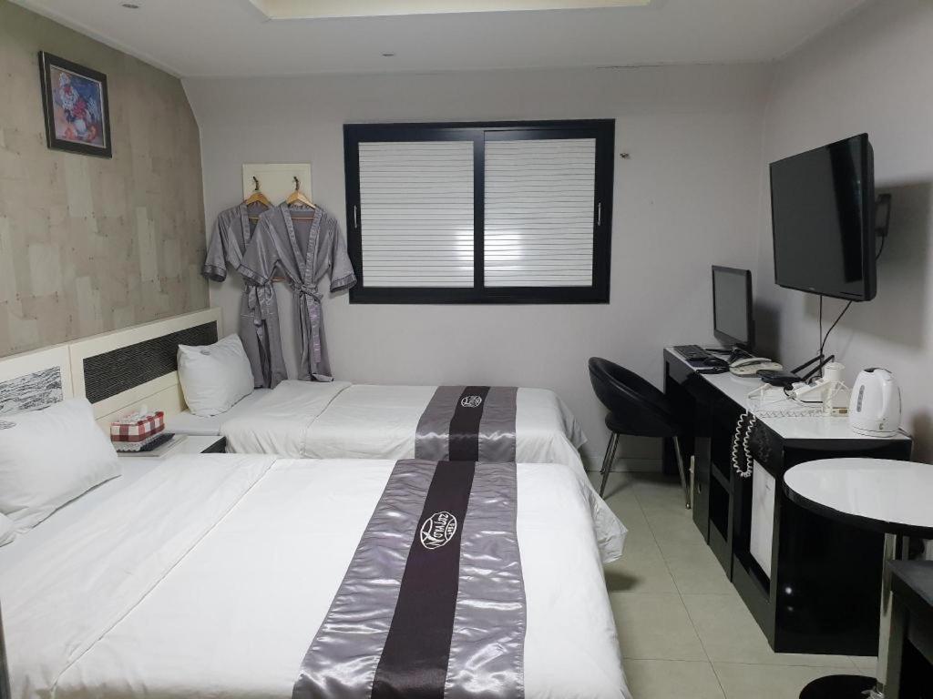 Novalus Tourist Hotel Сеул Экстерьер фото