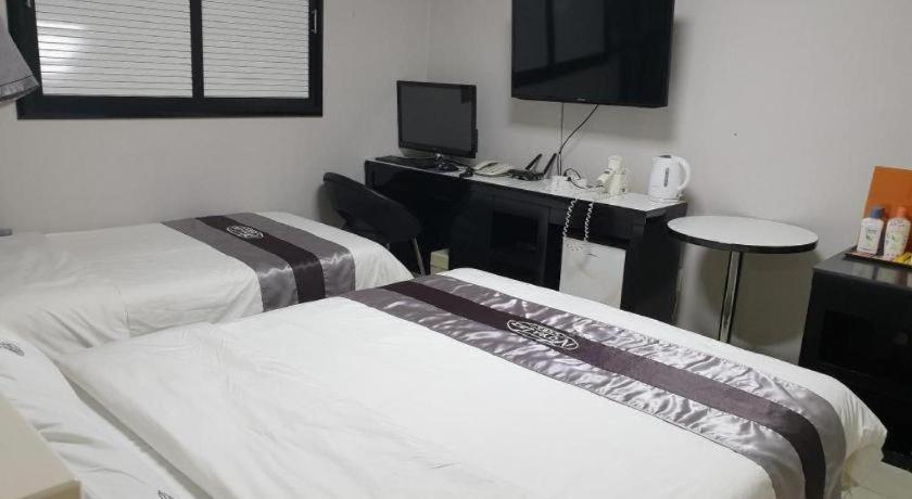Novalus Tourist Hotel Сеул Экстерьер фото