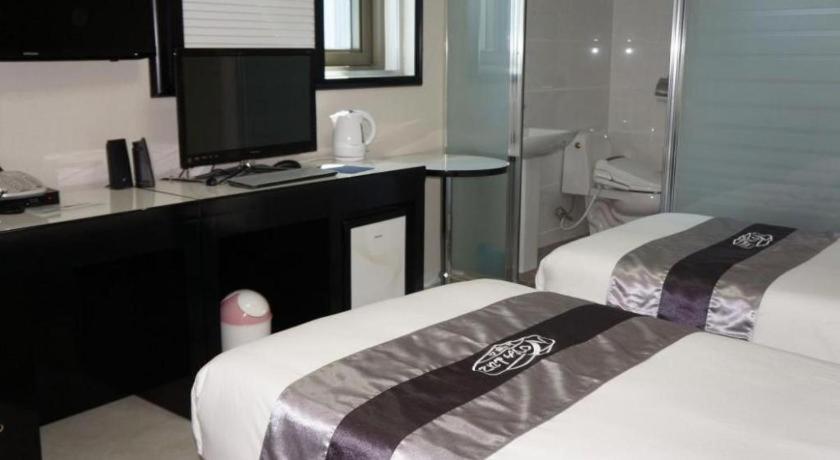 Novalus Tourist Hotel Сеул Экстерьер фото